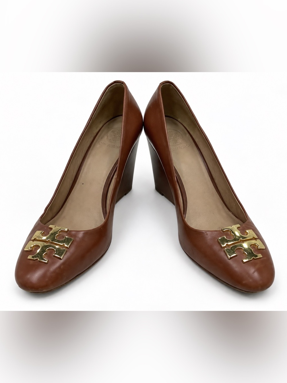 Tory Burch Brown Leather Wedge Pumps Gold Logo Shoes Women’s Size 8.5